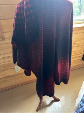 Plush Red and Black Knit Wrap Shawl - Unbranded